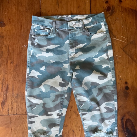 Mother High Waisted Looker Ankle Fray Camo Jeans sz27 - Picture 4 of 14